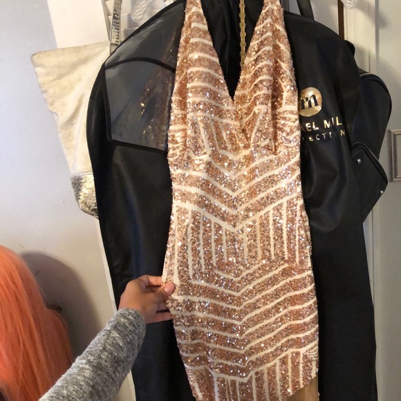 Long rose gold prom dress - Picture 2 of 5
